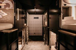 Capsule Hotel - Lucerne Old Town, Люцерн