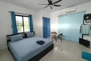 Den Nest Guest House, Краби