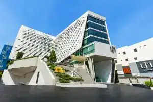 LiT BANGKOK Hotel, Бангкок