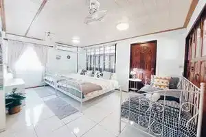 Green Riverside Homestay, Аюттхая