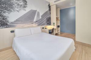 b&b Hotel Milano Cenisio Garibaldi, Милан
