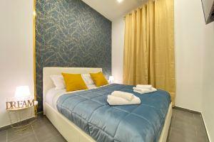 (In the historic center) Montesanto Dream apartment, Неаполь