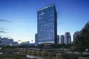 DoubleTree by Hilton Hotel Shenzhen Longhua, Шэньчжэнь
