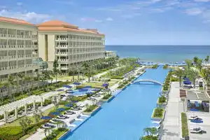 Sheraton Grand Danang Resort & Convention Center, Дананг