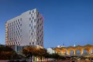 Отель «Moxy Lisboa Oriente», Лиссабон