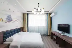 Huaxi Hotel, Дали