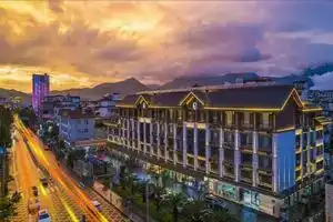 Ruidu Smart Hotel (Dali High-speed Railway Station Erhai Park Branch), Дали