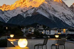 Le Er Ju · Aurora | 270 ° panoramic snow mountain vacation accommodation with you, Лицзян