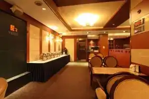 Karak Tourist Hotel, Сеул