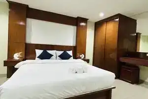 Royal Star Suites Pattaya, Джомтьен