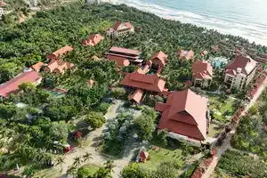 Pandanus Resort, Муине