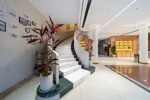 Yinhua Zhixuan Hotel (Dali High-speed Railway Station Erhai Park), Дали