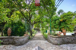 Tenuta dell'Inviolata Guest House, Веллетри