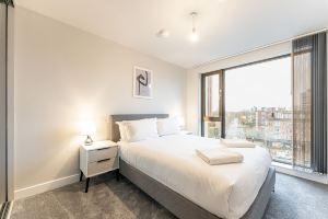 Luxury 2-Bedroom Apartment in St Martins Place BMH, Бирмингем