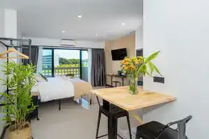 Mitsu Guesthouse, Карон