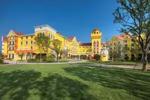 Barcelona International Resort Shanghai, Шанхай