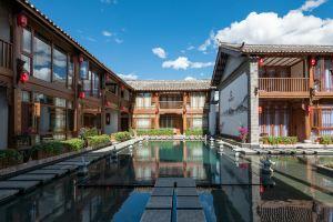 Passing-cloud Resort·Wenyuan (The Old Town of Lijiang), Лицзян