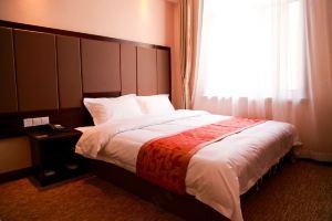 Huaxuan Hotel (Dalian Qixin Street Branch), Далянь