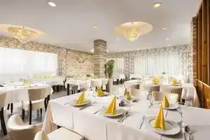 Ózoon Hotel, Ньиредьхаза