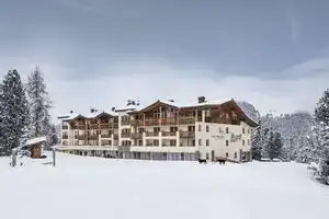 Hotel «Steger-Dellai», Кастельротто
