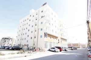 OYO 128 Al Tawasi Furnished Apartments, Салала