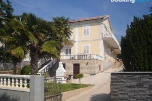 Apartments Margarita, Малинска