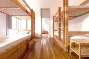 Paradise Hostel, Ереван