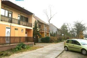 Orchidea Apartman Tata, Тата