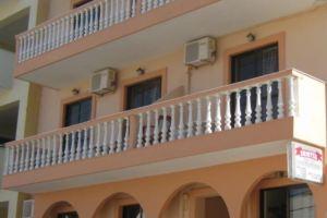 Erietta Apartments, Карпатос