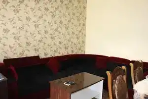 Vazha Apartments, Гонио