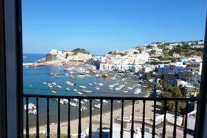 Le Case di Ponza, Понца