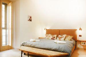 Wood's Apartaments, Неаполь