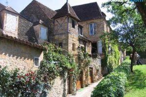 Loft Montaigne CITÉ MÉDIÉVALE Sarlat, Сарла-ла-Канеда