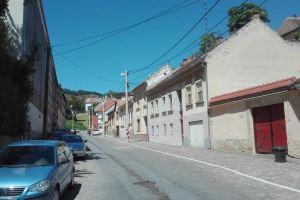 Vince Apartman, Печ