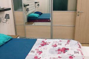 Safe Secure 3 Bedroom Top Floor Flat, Бююкчекмедже