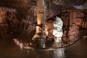 Rooms Klik Postojna, Постройна