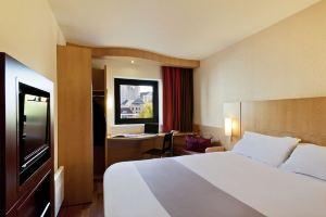 B&B Hotel Calais Terminal Cité Europe 3 étoiles, Кале
