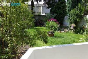 Design Apartment nähe Düsseldorf, Крефельд