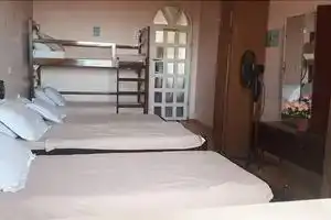 Shamrock Hostel 18, Ереван