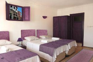 Ay Yildiz Hotel, Айвалык