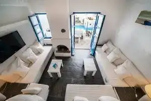 Beautiful Townhouse in Mykonos Town, Миконос