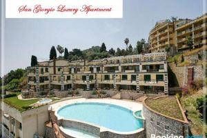 San Giorgio Luxury Apartment Taormina-Panoramic Pool & Parking Space, Таормина