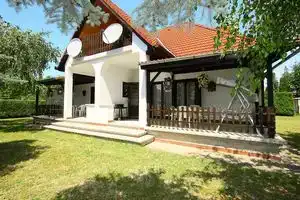 Louis, Балатонкерестур