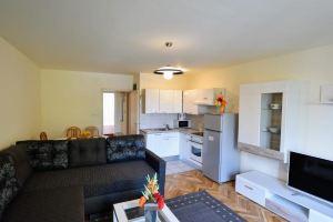 Apartments Dobranic, Цриквеница