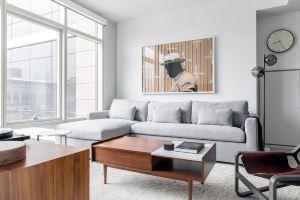 Breathtaking 2BR Gym Downtown by Lyric, Филадельфия