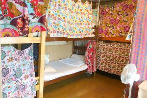Monkey's Inn Naha, Наха