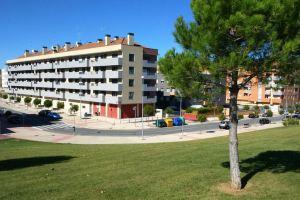 Apartamento Italia Piscina Aire Acondicionado Terraza y Vistas montaña Ideal Para Mascotas, Логроньо