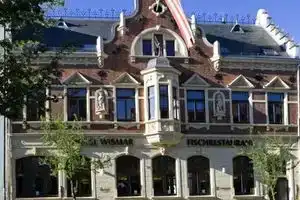 Отель «Restaurant &», Висмар