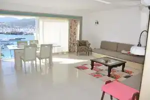 Poyraz's Beachfront Luxury Apartments, Бодрум