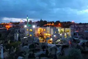 Blue Valley Cave Hotel, Айвалы